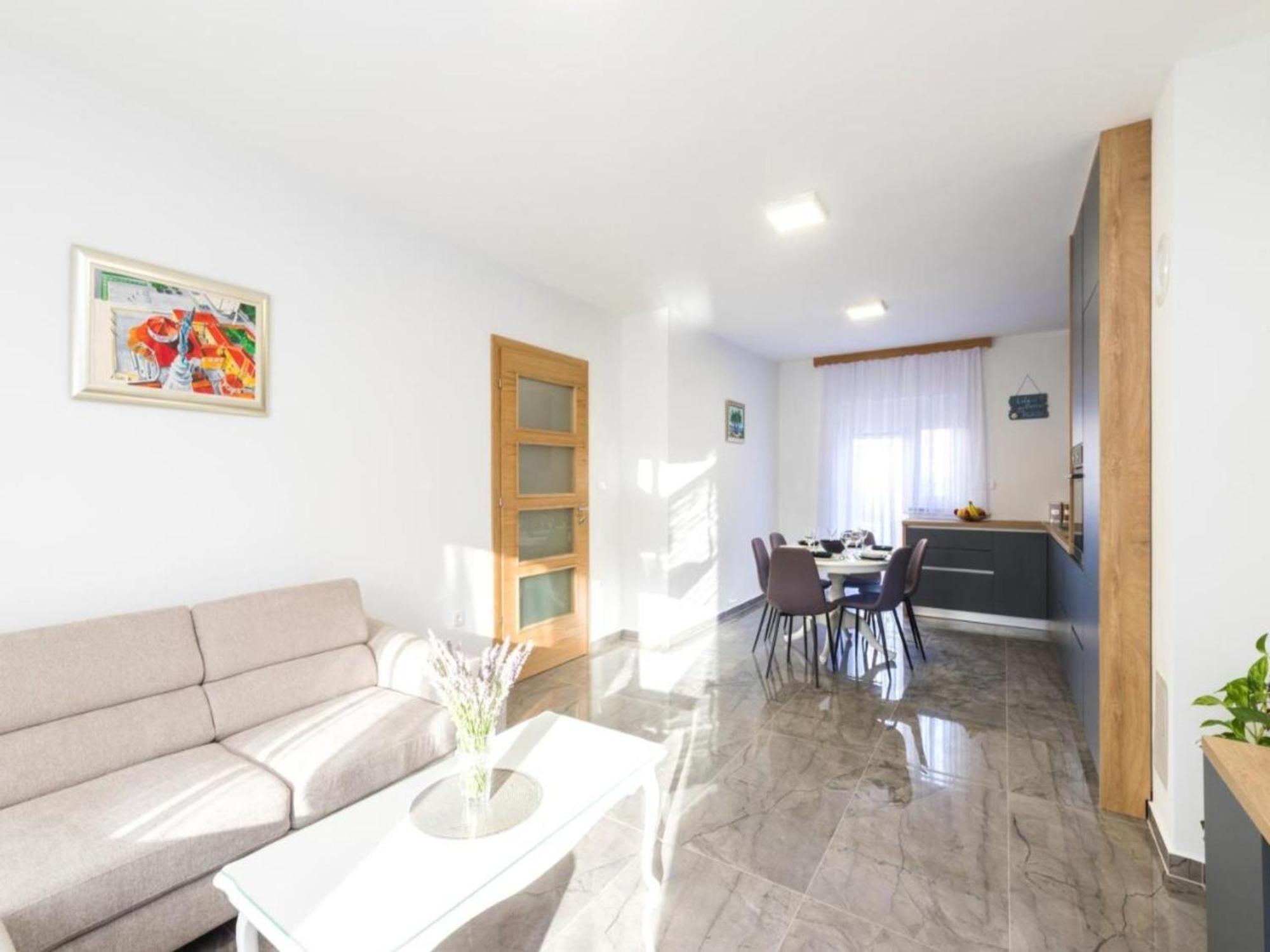 Mihael House Ferienhaus Zadar